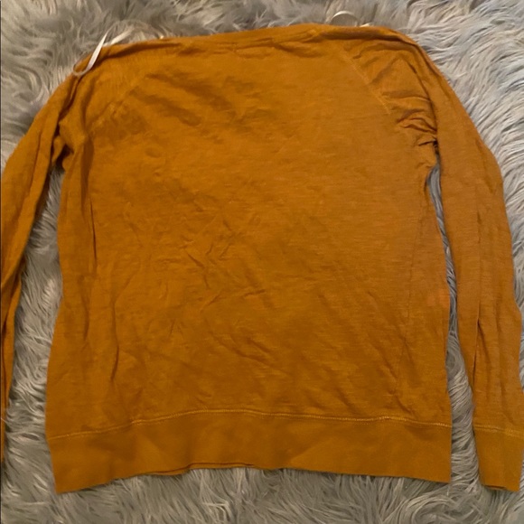 Mustard top - Picture 4 of 4